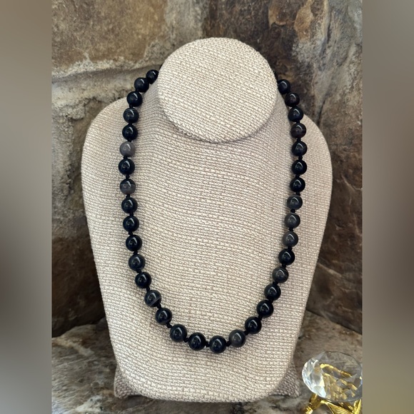 Natural Black Agate Stone Bead Necklace - Picture 2 of 10